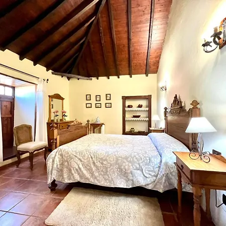 Casa Rural Con Vistas Al Mar Y Wifi Gratuita En Holiday home Guia de Isora (Tenerife)